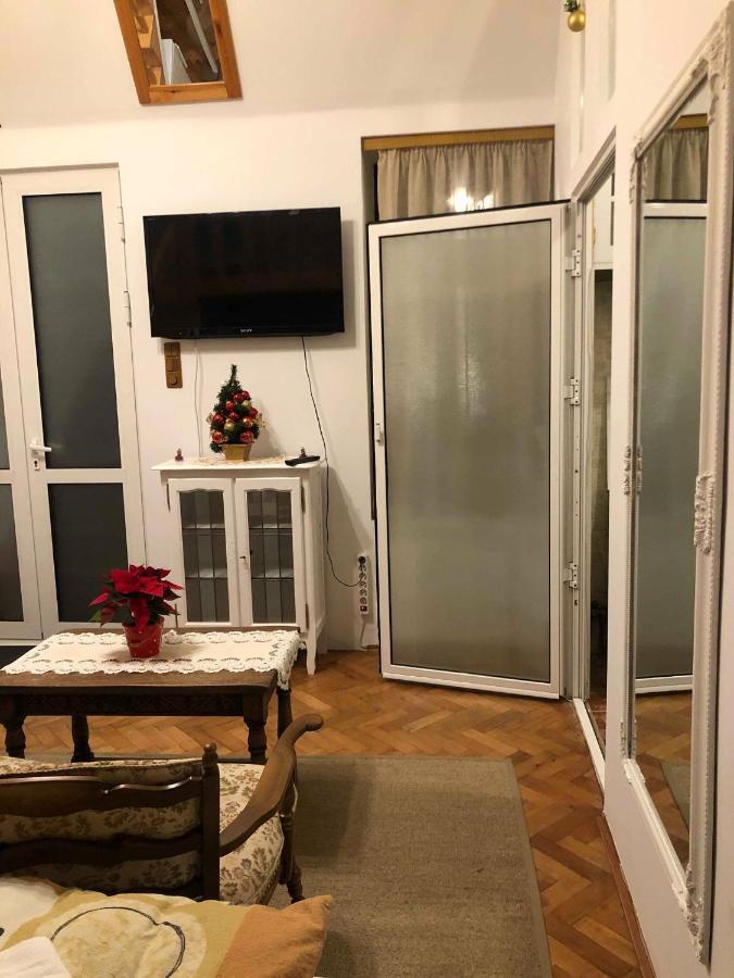 Appartement Ducville 2 à Braşov Extérieur photo